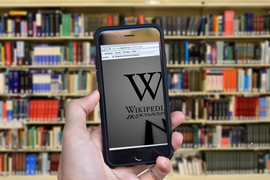 Wikipedia page on a cell phone