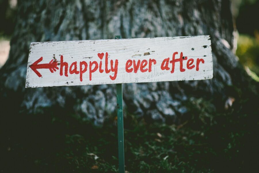 Online defamation weddings